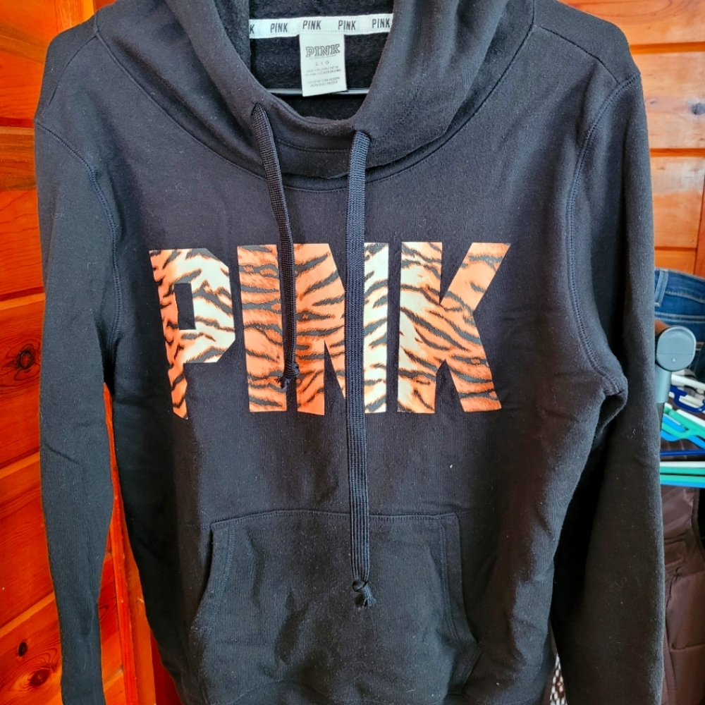 VS PINK